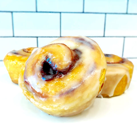 Cinnamon Roll Box