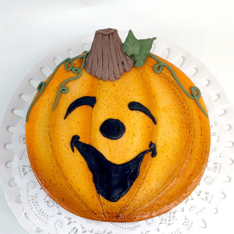 Jolly Jack-O'-Lantern Cake