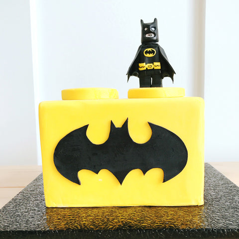 Send batman cake online by GiftJaipur in Rajasthan