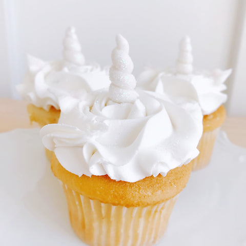 White Rosette Cupcakes with Unicorn Horn